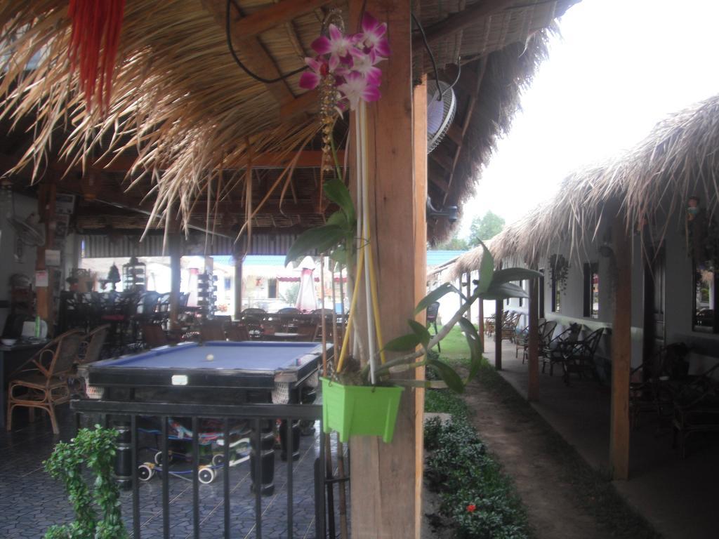 Pat Pat Guesthouse Sihanoukville Exteriör bild