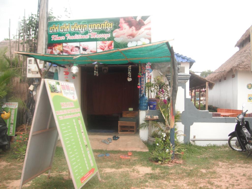 Pat Pat Guesthouse Sihanoukville Exteriör bild