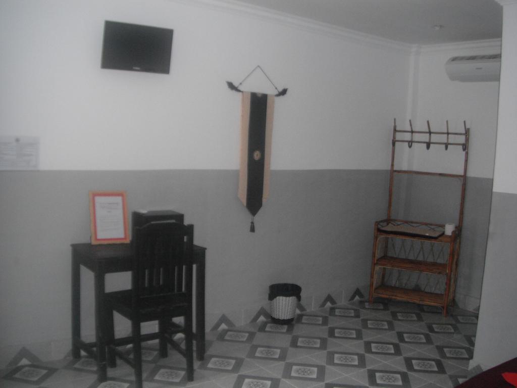 Pat Pat Guesthouse Sihanoukville Rum bild