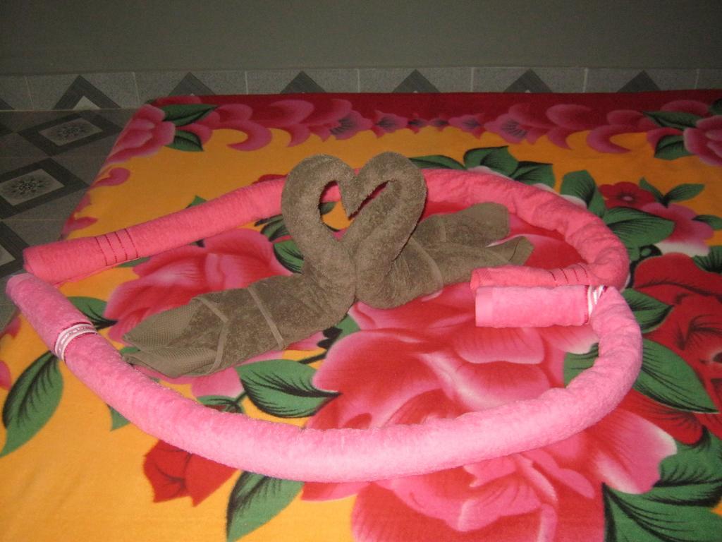 Pat Pat Guesthouse Sihanoukville Rum bild