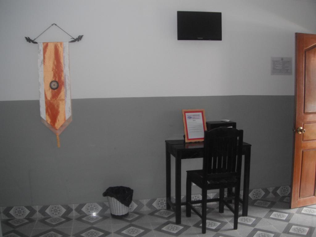 Pat Pat Guesthouse Sihanoukville Exteriör bild