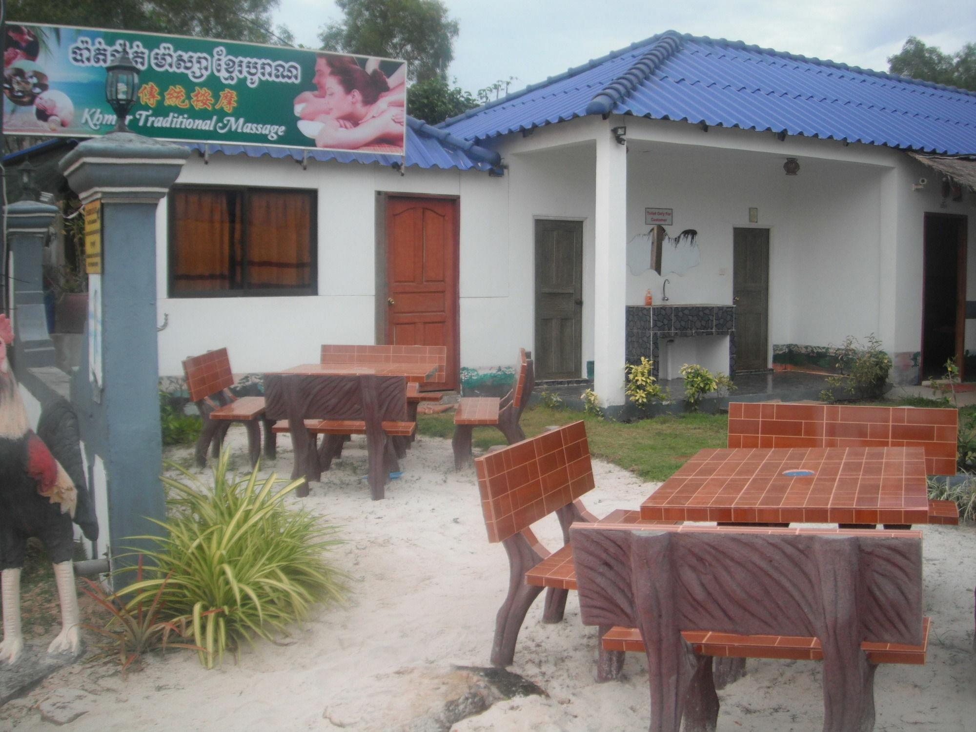 Pat Pat Guesthouse Sihanoukville Exteriör bild